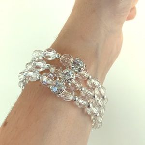 Triple strand clear bead bracelet